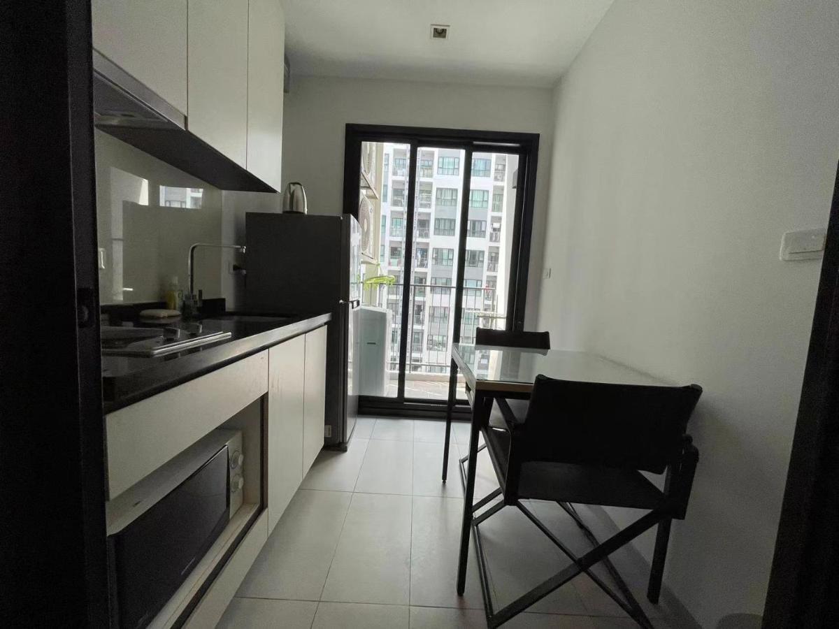 The Base Central Pattaya By Adam Exterior photo