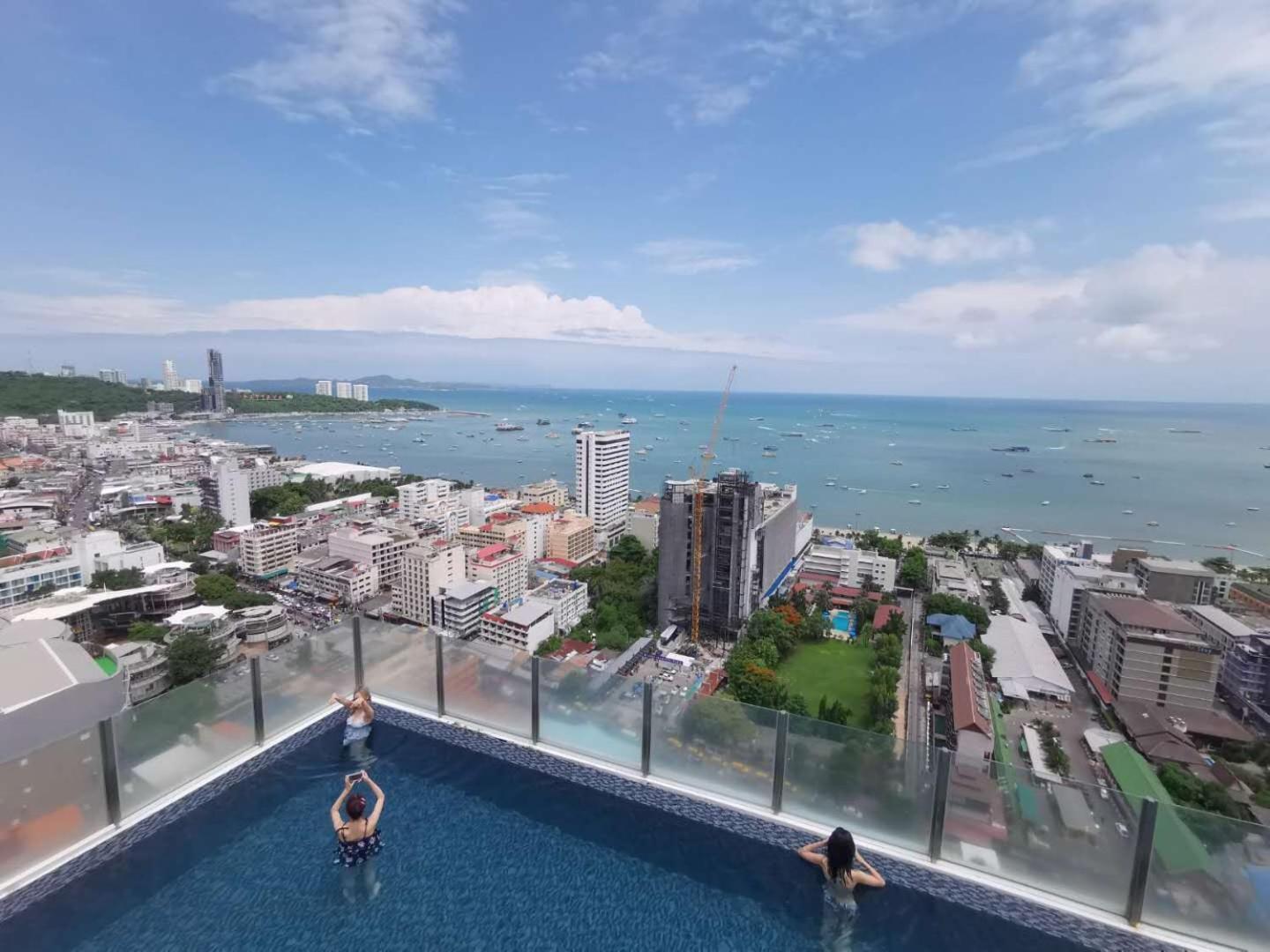 The Base Central Pattaya By Adam Exterior photo